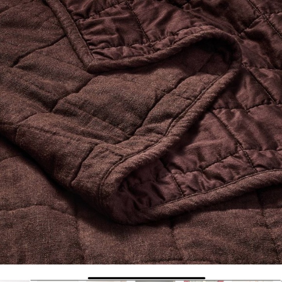 Casaluna, Heavyweight Linen Quilt, Queen size NEW with tags, dark fig - Picture 9 of 10